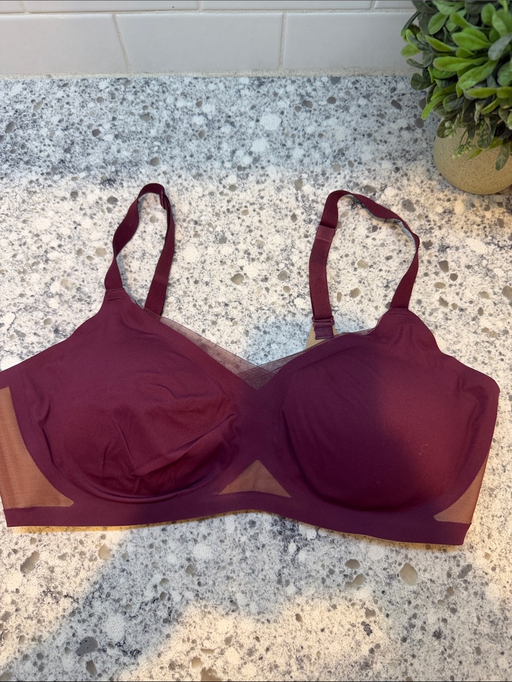 Honeylove Wireless Support Bra in Burgundy new no tags